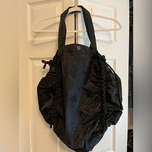 Lululemon yoga bag